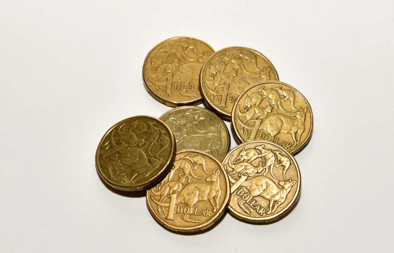AUSTRALIAN DOLLAR STOCK