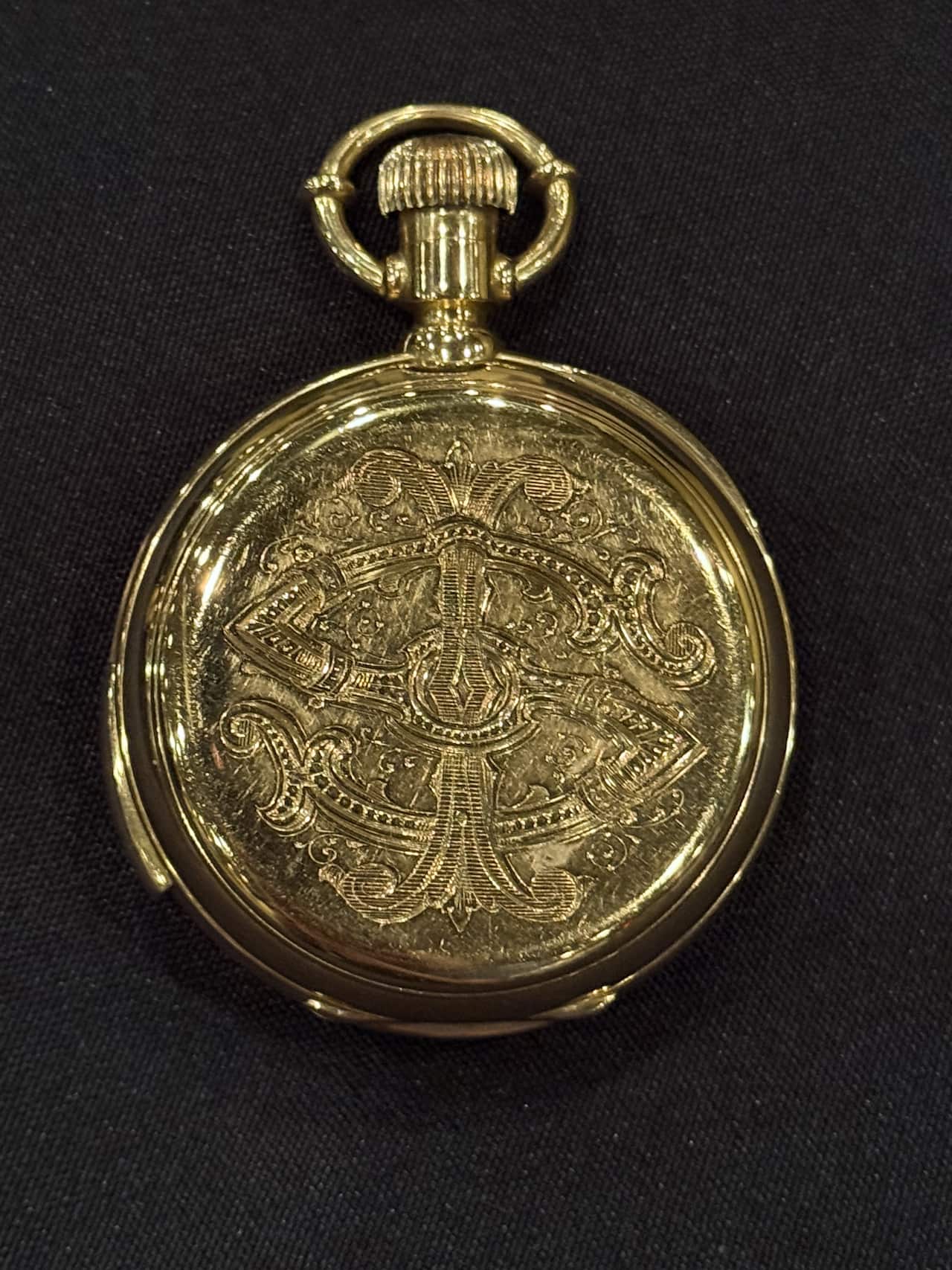 Titanic couple's gold pocket watch could sell for £800,000 at auction