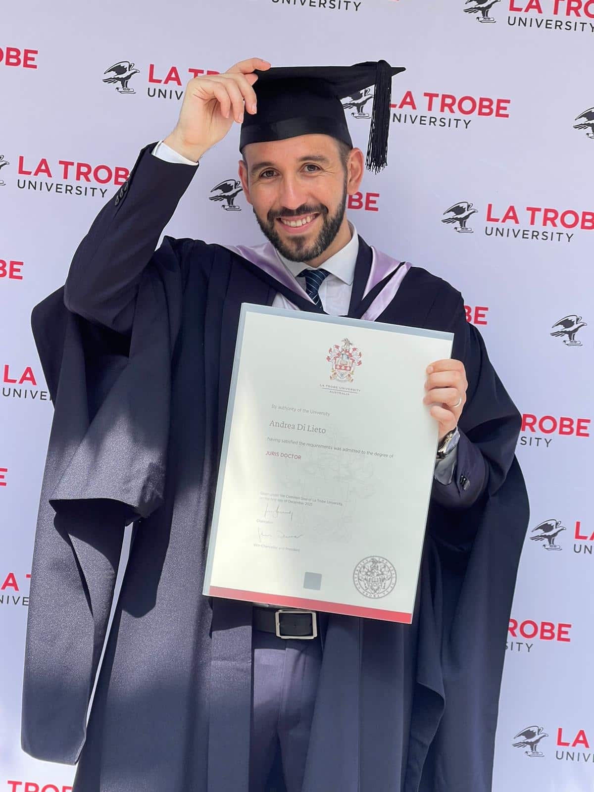 ANDREA LAUREA.jpg