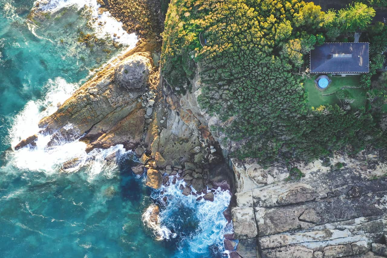 Rick's Beach House on a headland in Mollymook