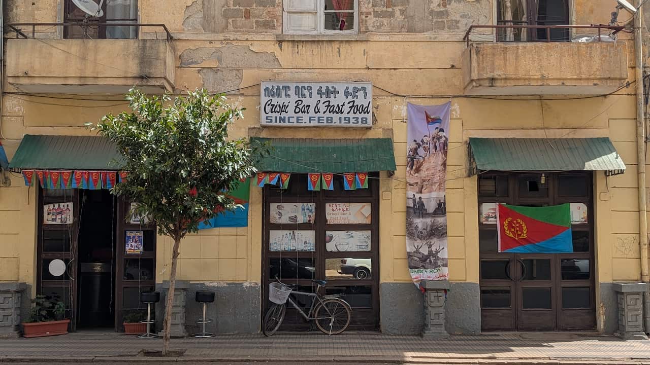 Bar Crispi.jpg