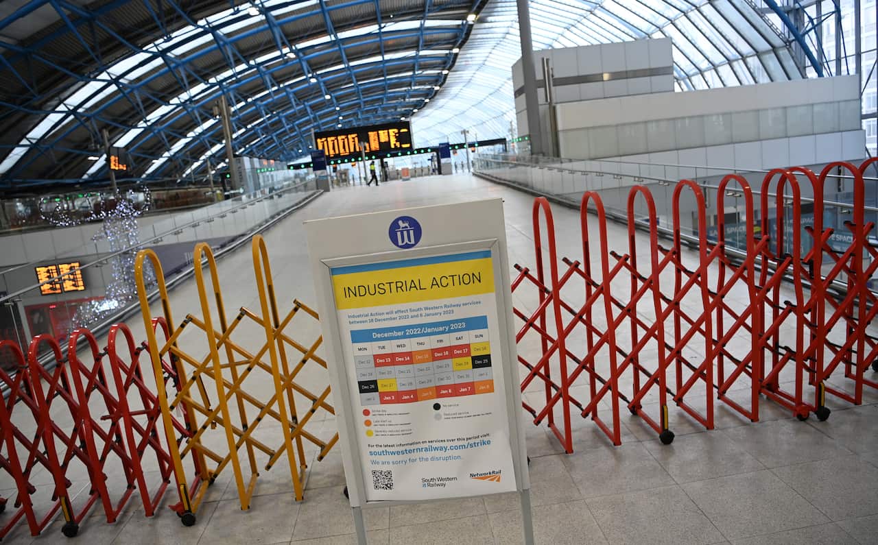 BRITAIN CHRISTMAS RAIL STRIKES