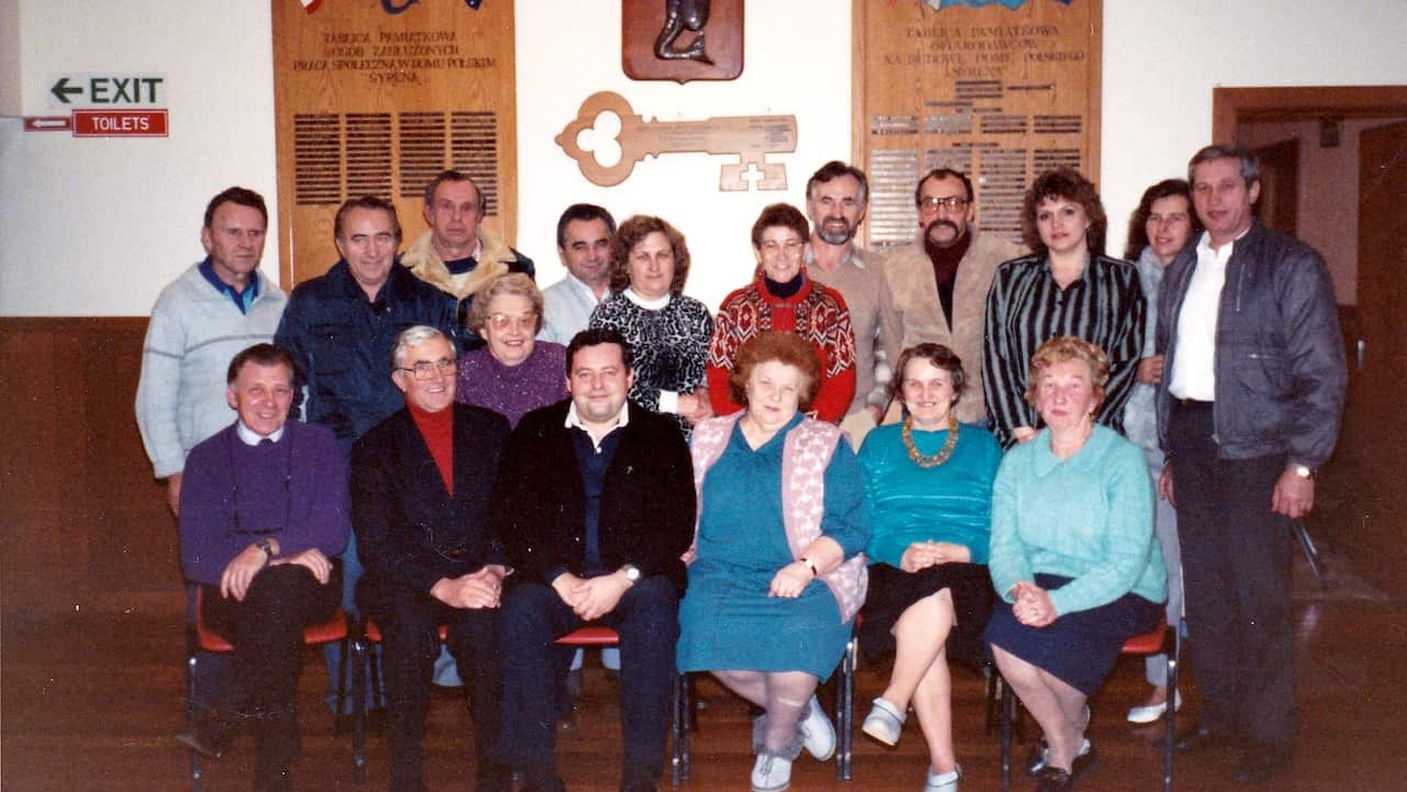 1988-1 (2).jpg