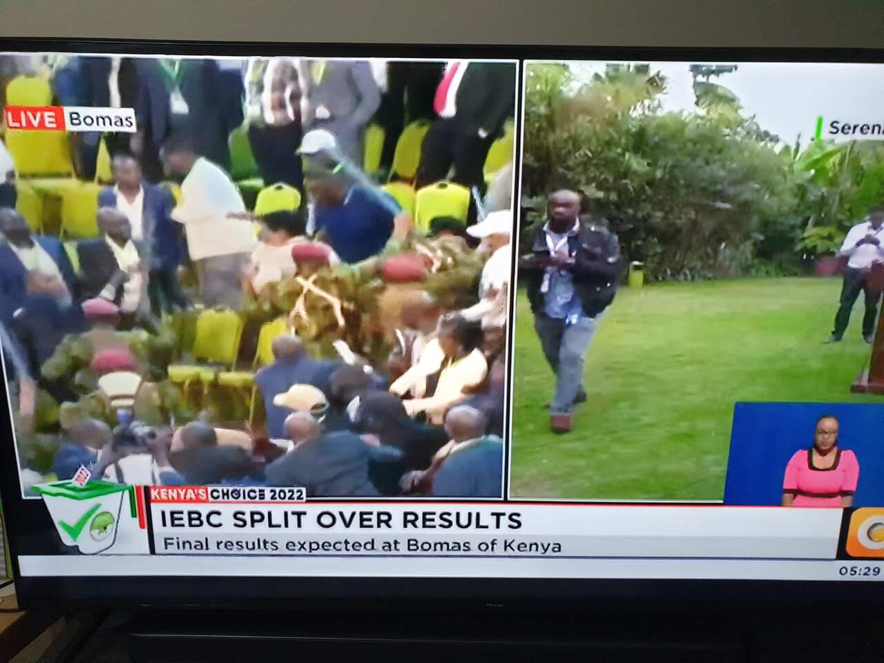 Vurugu yaibuka ndani ya ukumbi wa Bomas kabla ya tangazo la mshindi wa wadhifa wa urais wa Kenya.jpg
