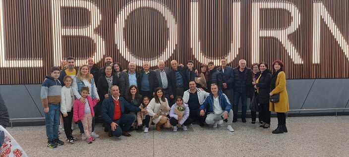 الاستقبال في مطار ملبورن.png