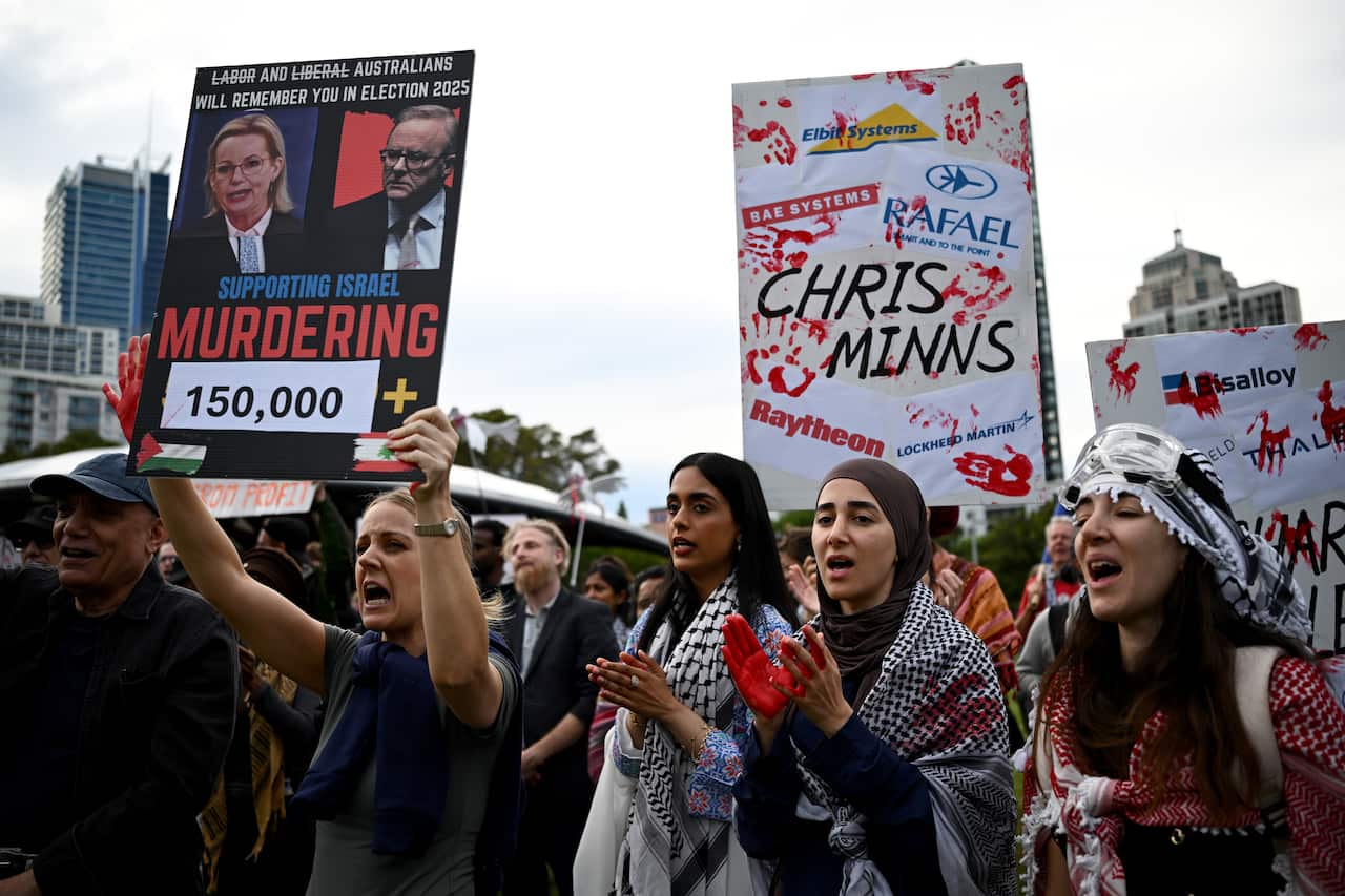 WEAPONS EXPO PROTEST