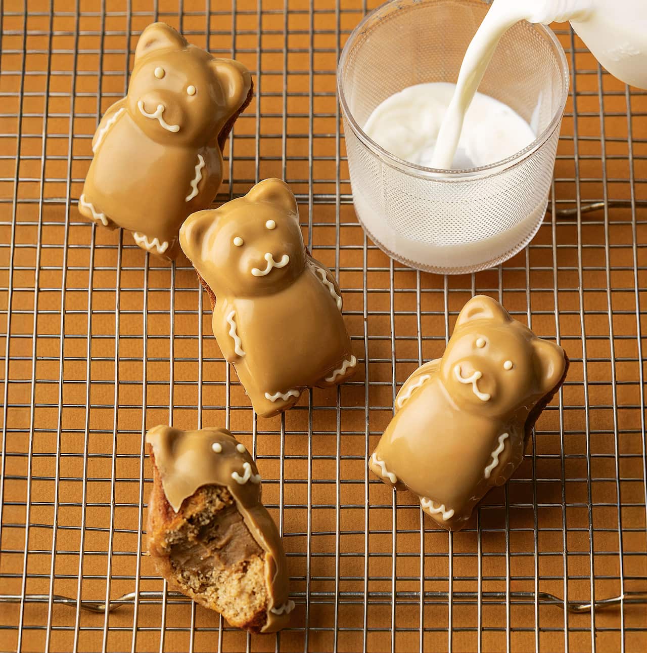 These soft, spiced bear-shaped madeleines are decorated with a caramelised white chocolate coating.