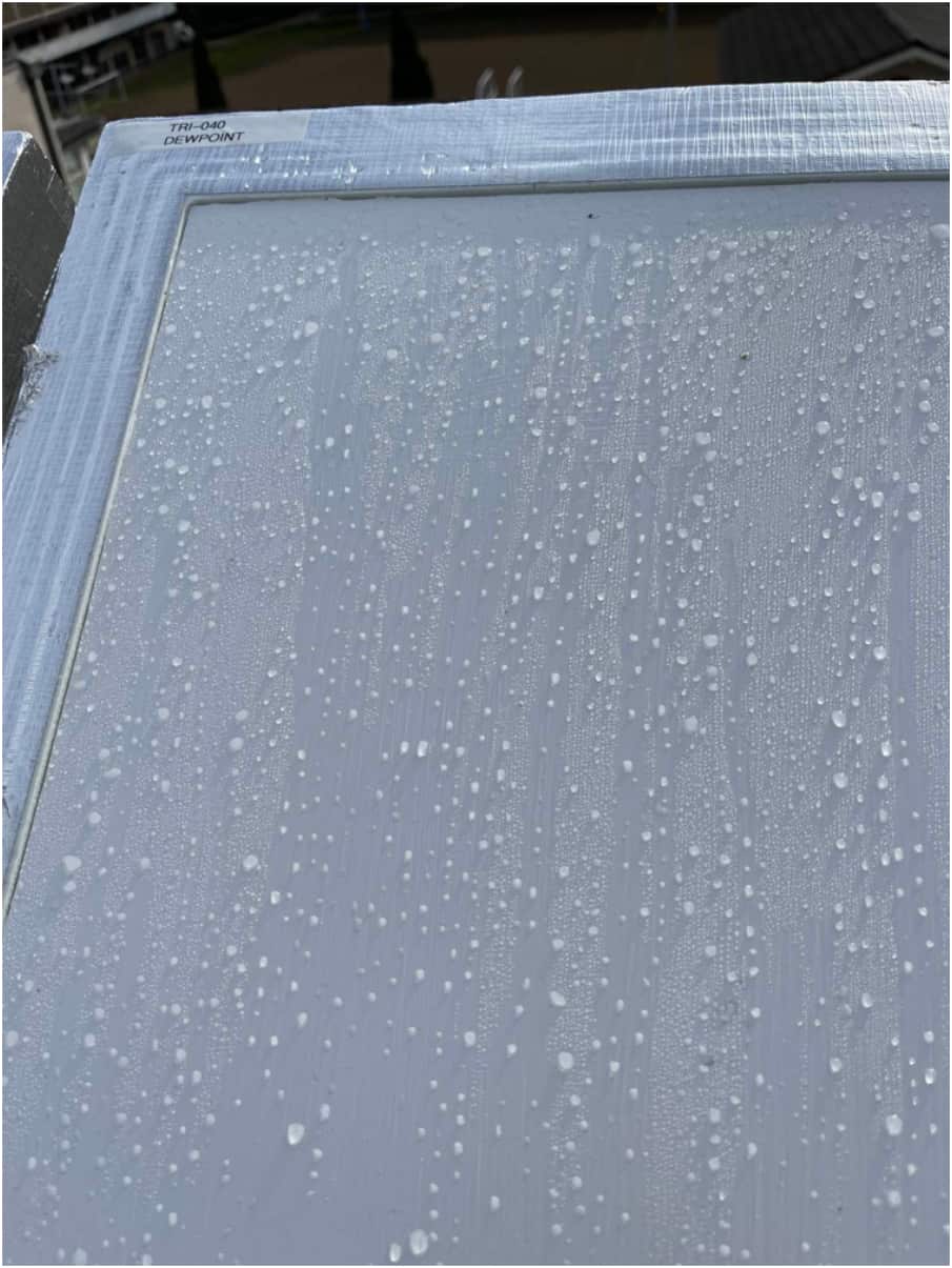 9. Droplets form on the polymer coated tile during the experiment. university of sydney.jpg