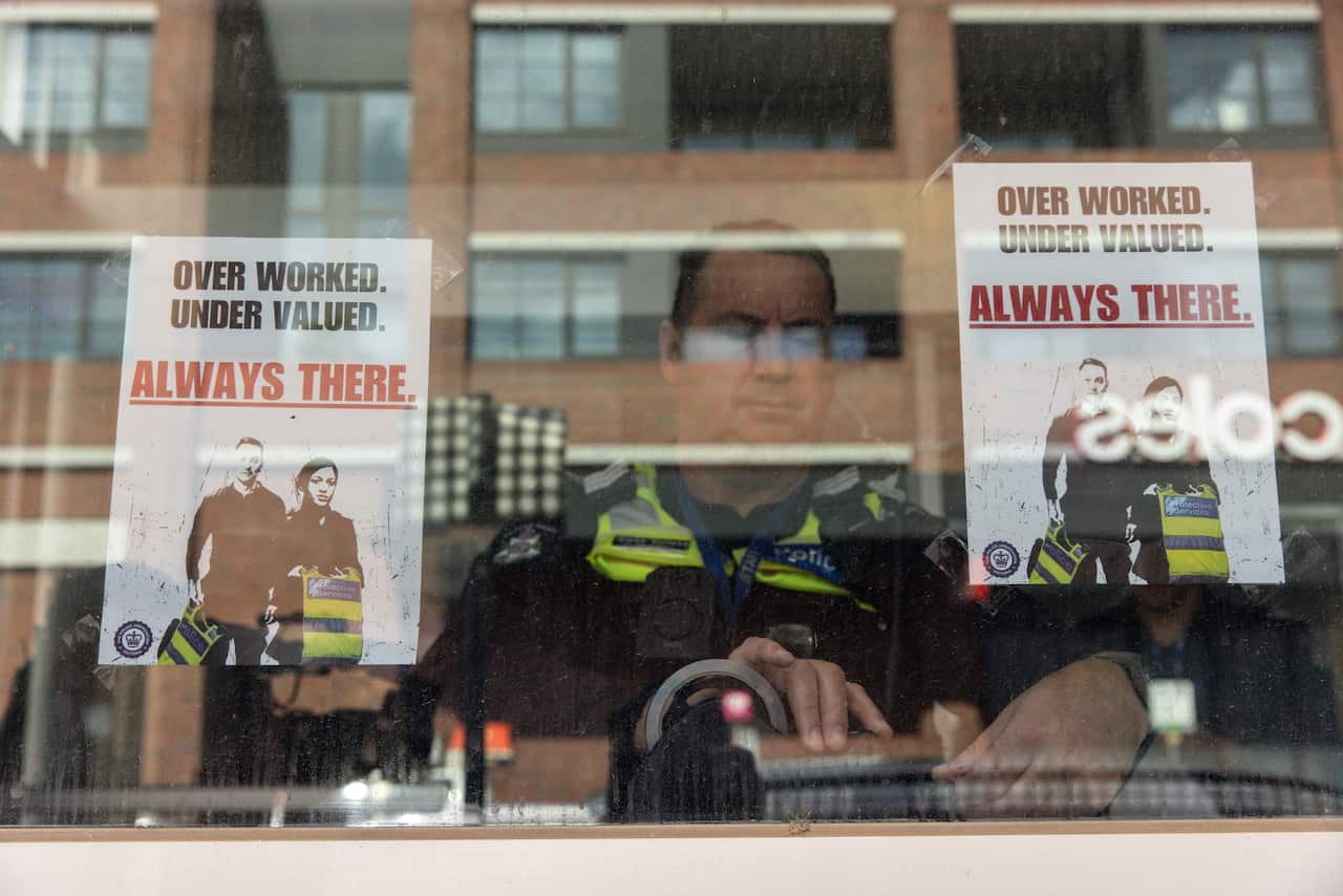 VICTORIA POLICE PAY DISPUTE STRIKE