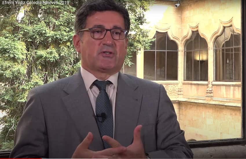 Efrem Yildize.jpg