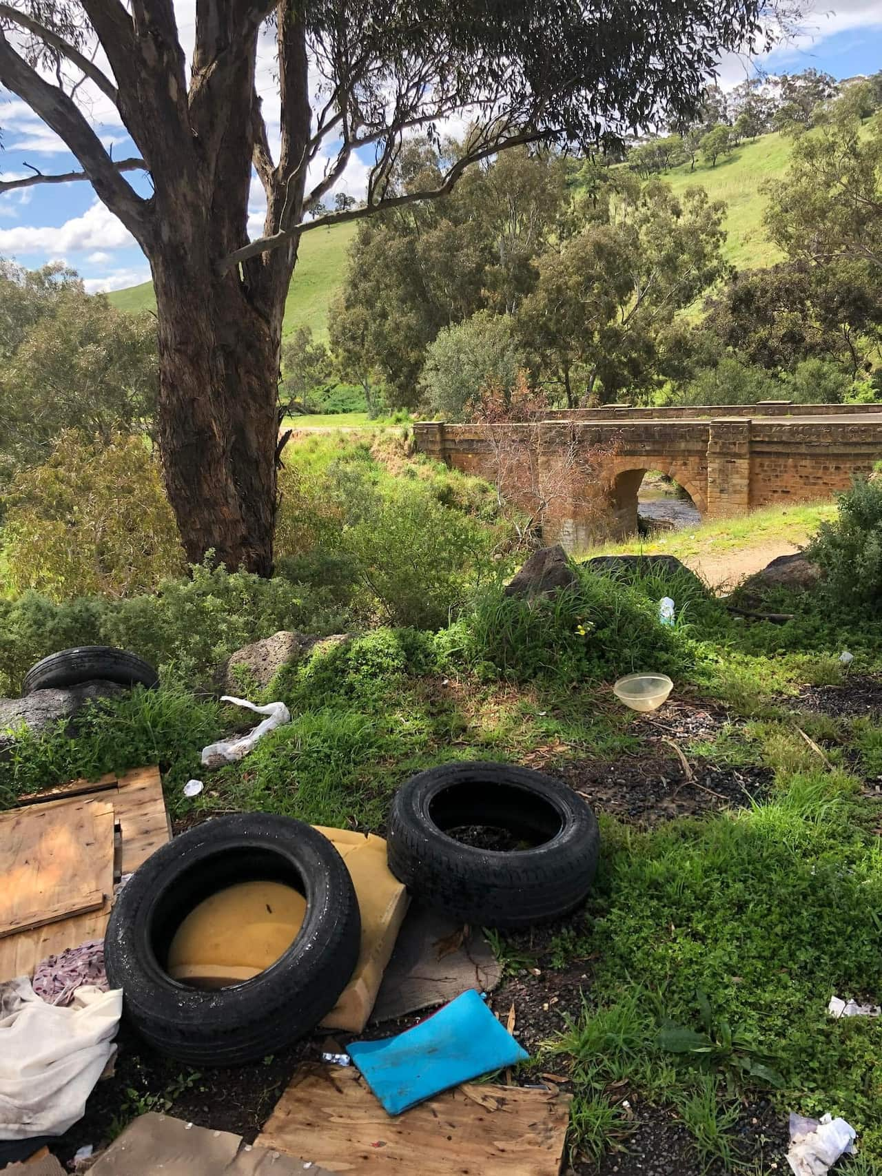 djerriwarrh creek and bridge