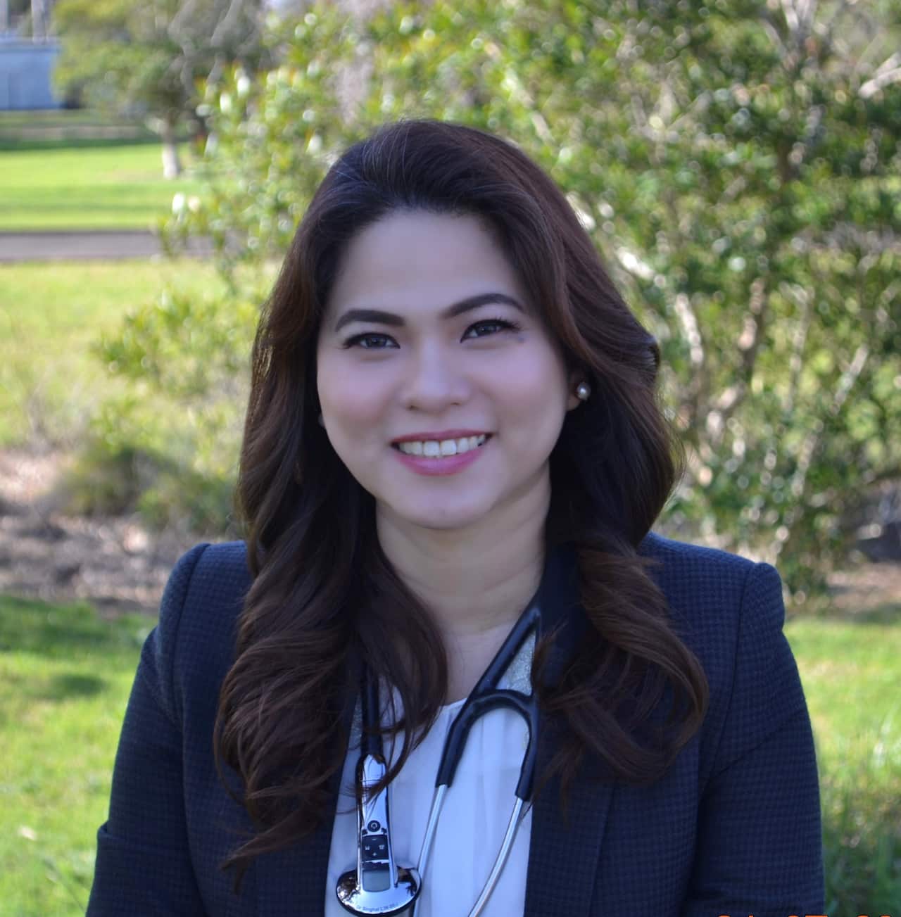 Dr Angelica Logarta-Scott new photo.jpg