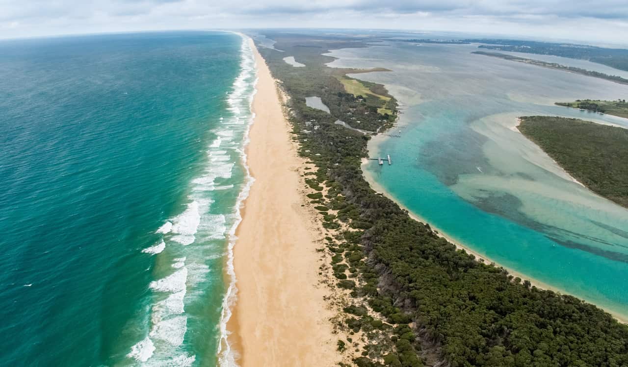 Ninety Mile Beach.jpg