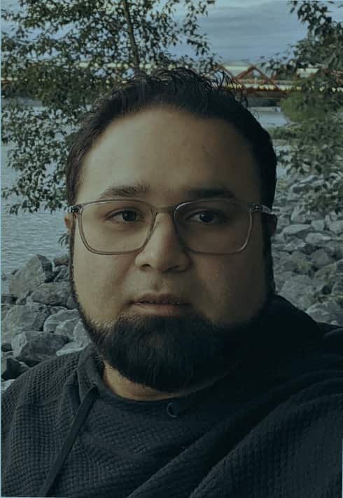 Omair Ziaee.PNG
