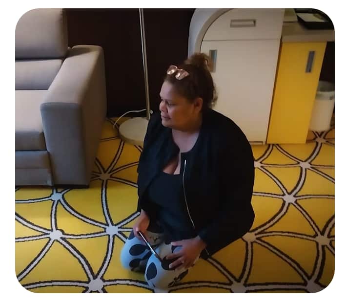 Bibi w hotelu w Polsce.png