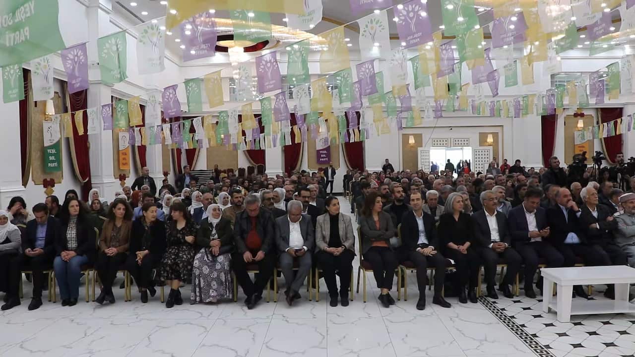 Civîneke partiya çep a kesk.jpg