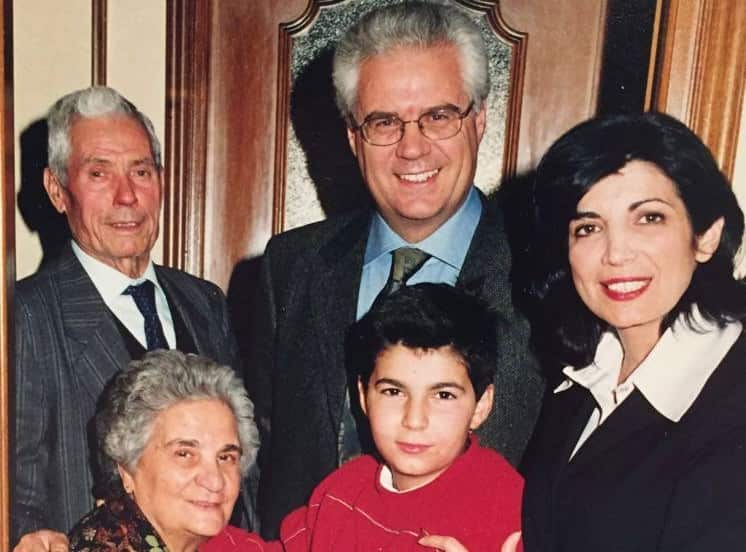 Rocco con i genitori, Concetta e il figlio Alessandro.jpg