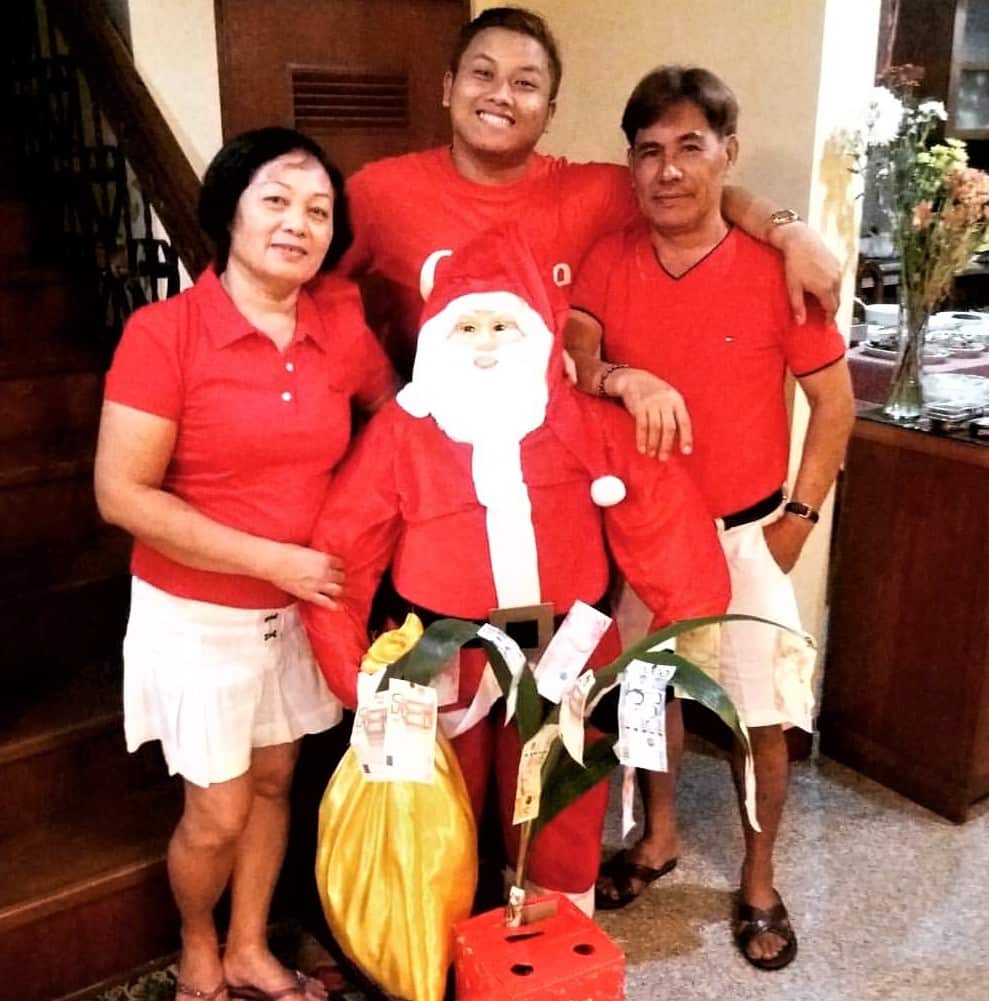 JAMES FAM.jpg