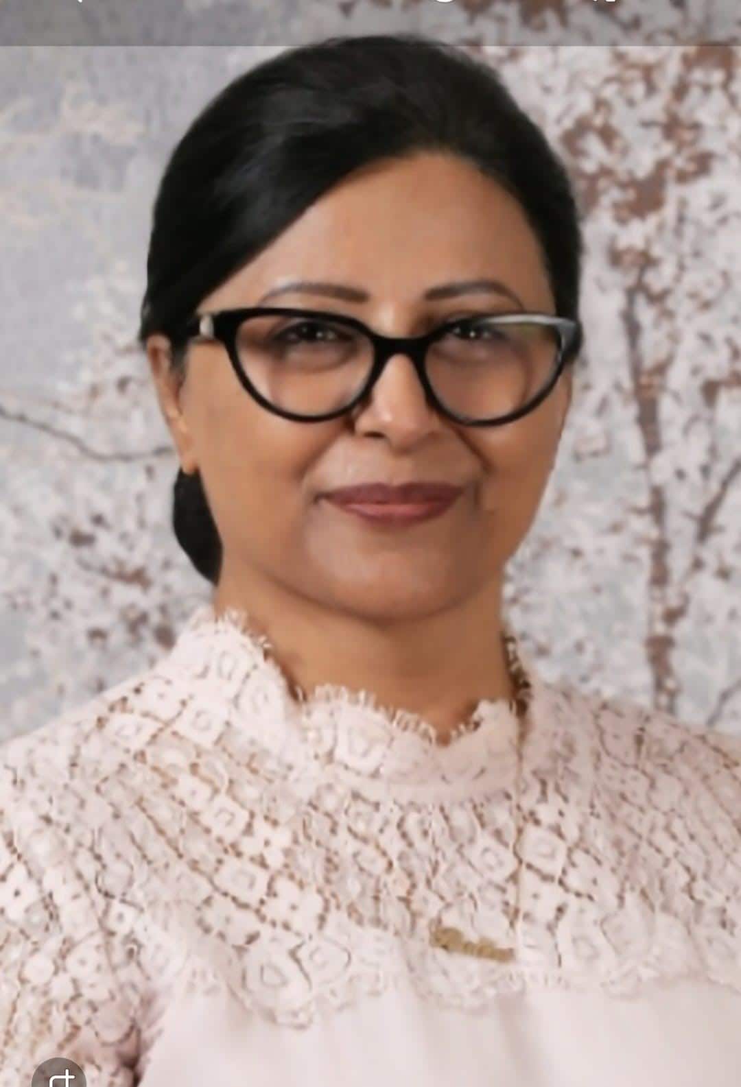 Dr Rabia.jpg