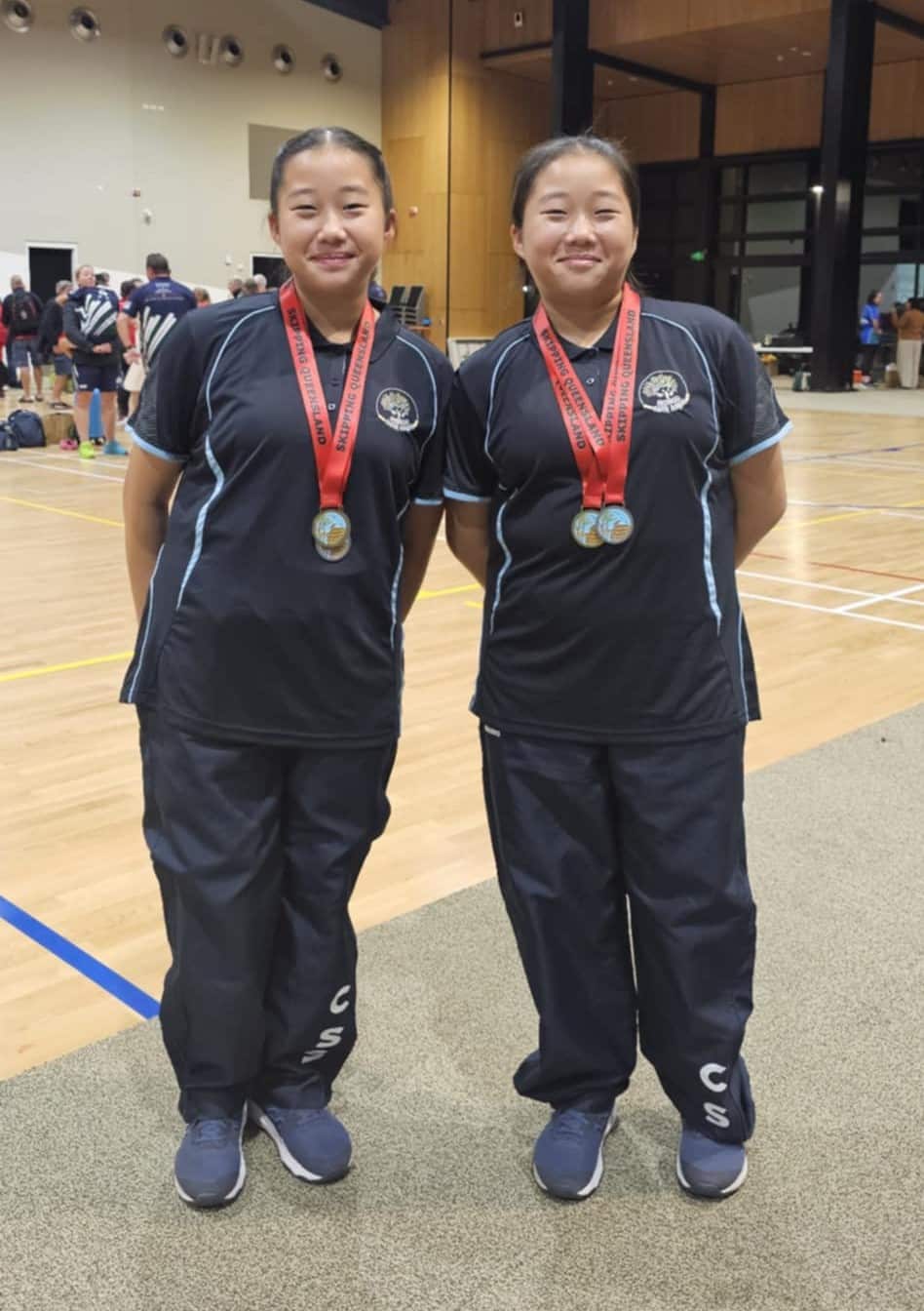 Twin sister Grace and Sophia Thao (May Thao).jpeg