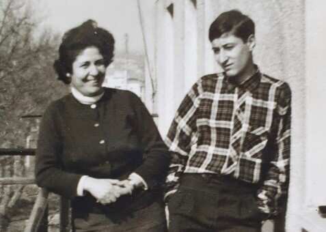Paolo Buhne with his mum in Naples before leaving to Australia.