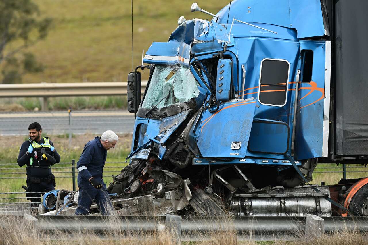 BUS CRASH MELBOURNE