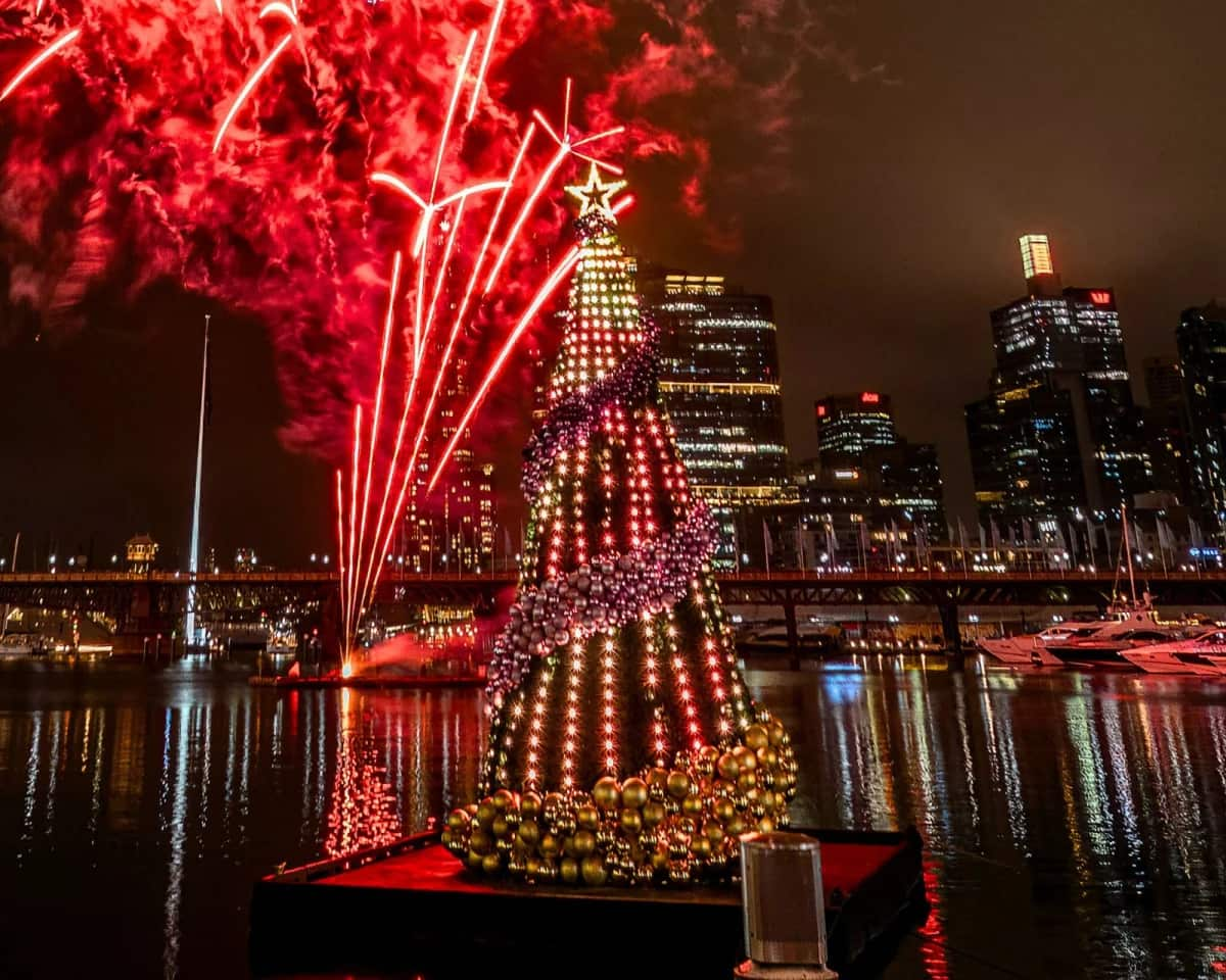 Darling-Harbour-Christmas-Floating-Tree-Fireworks-001.jpg