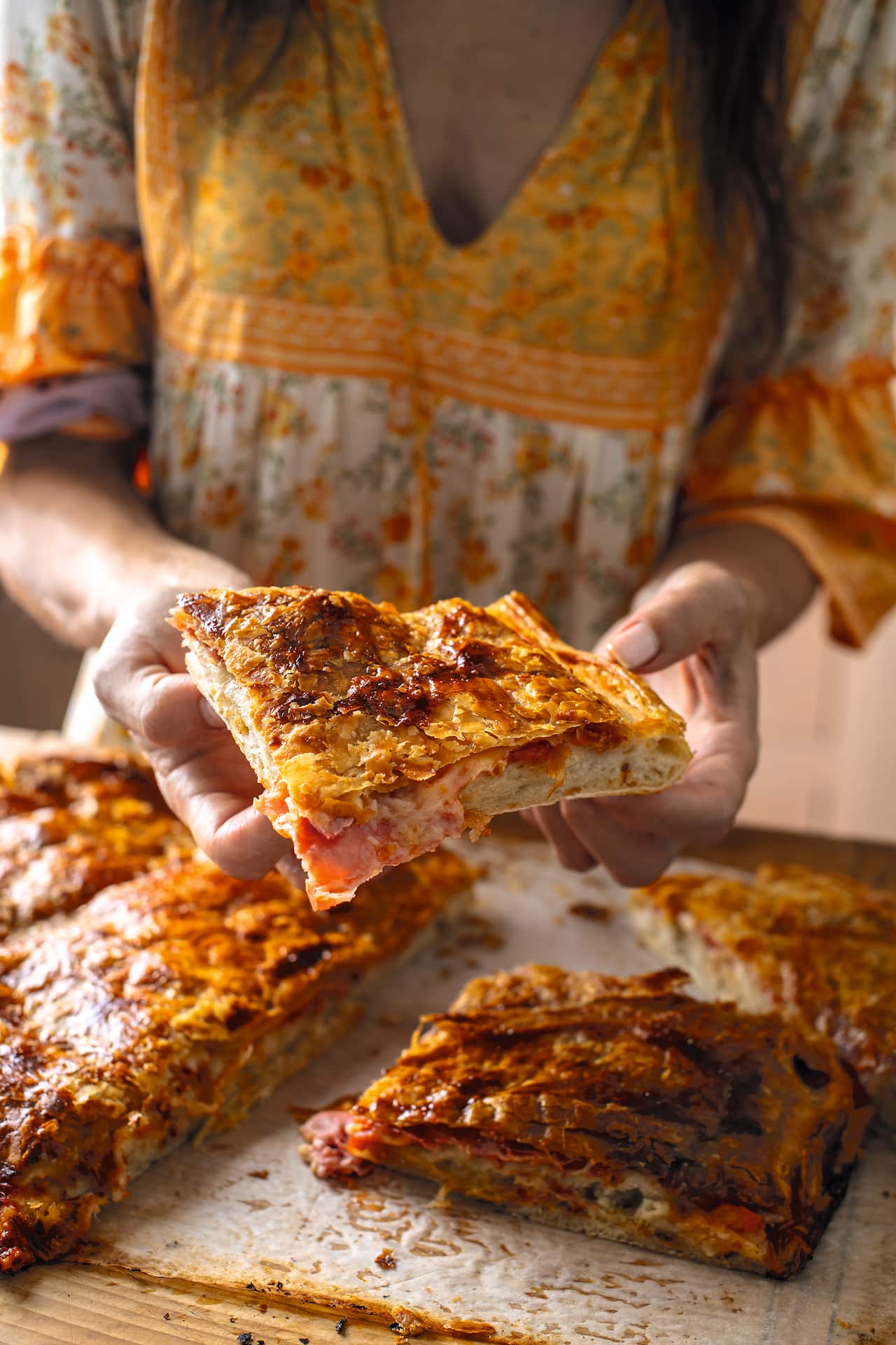 Neapolitan-style pizza sandwich