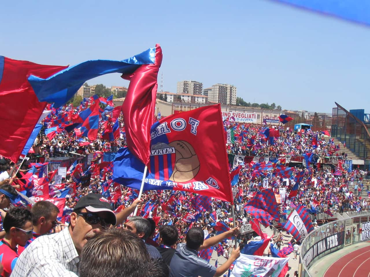 Curva_Nord_di_Catania.jpg