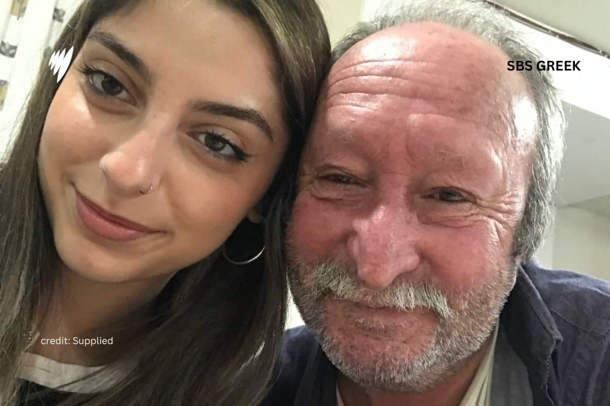 Η μαθήτρια Κωνσταντίνα Βέζου αφιέρωσε την επιτυχία της στα Ελληνικά στον παππού της, Αριστείδη Κουντουρογιάννη, ο οποίος πέθανε πρόσφατα