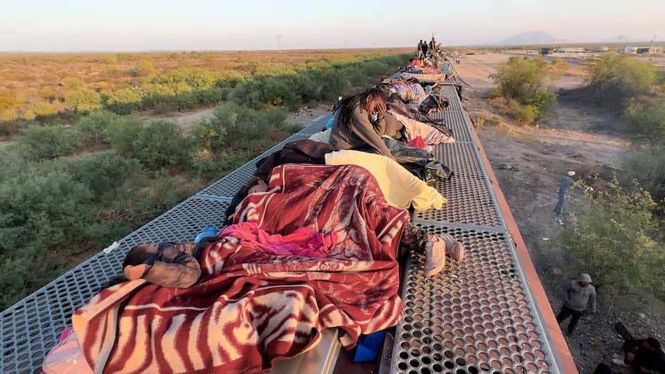I travelled on Mexico's deadliest train with hundreds of migrants ...