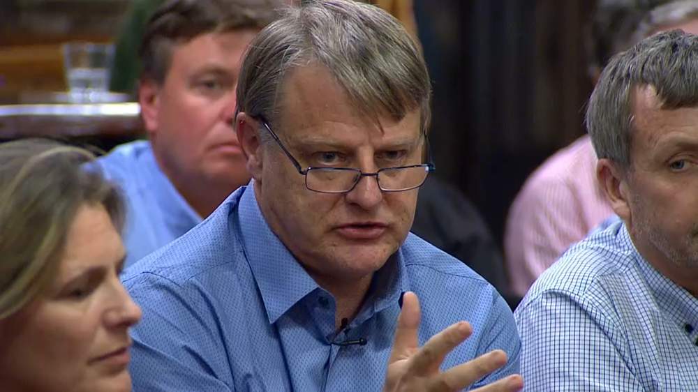 Professor Andrew Garnett speaks on Insight about the effects of coal seam gas in Queensland compared to New South Wales Professor Andrew Garnett speaks on Insight about the effects of coal seam gas in Queensland compared to New South Wales