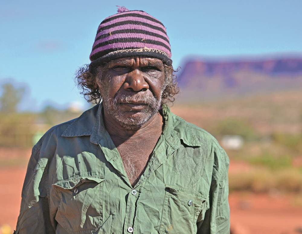 Joe Young Tjupurrula, 2014. (Image: David Batty)