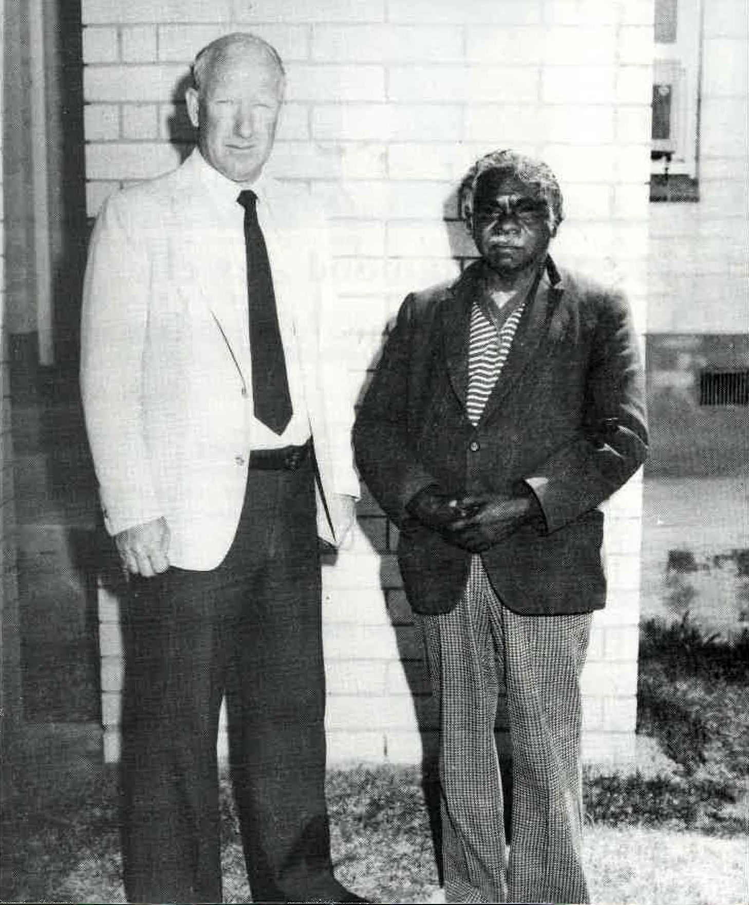 Jimmy James with Retired Detective Chief Inspector Bill Newman outside Berri Court before his first appearance as an expert witness. Image source: supplied.