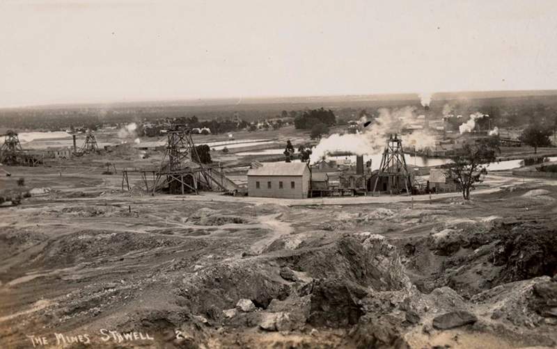 The Mines, Stawell, ca.1912. (State Library Victoria) The Mines, Stawell, ca.1912. (State Library Victoria)