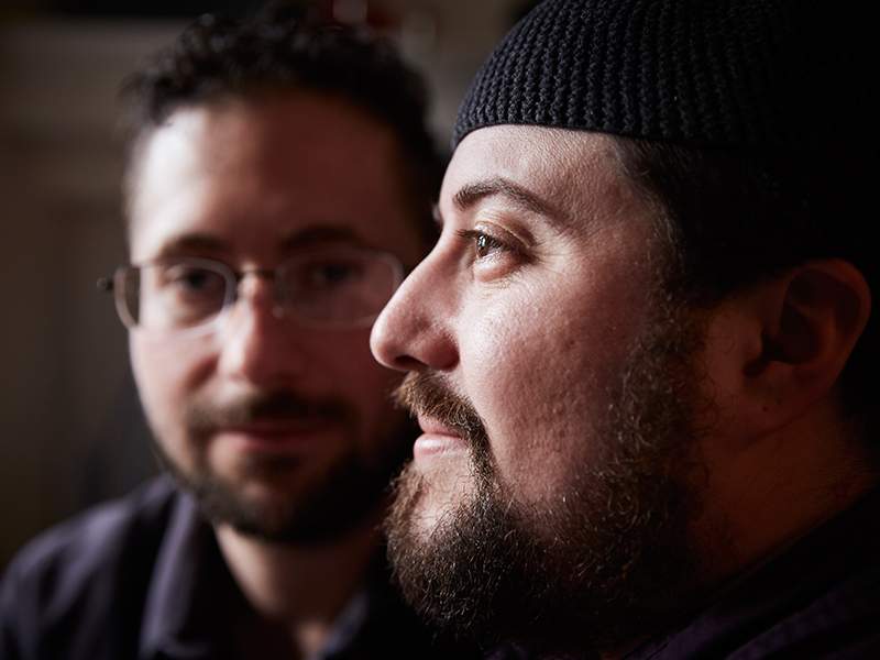 L-R: Sruli Berger and Gávi Ansara. L-R: Sruli Berger and Gávi Ansara.
