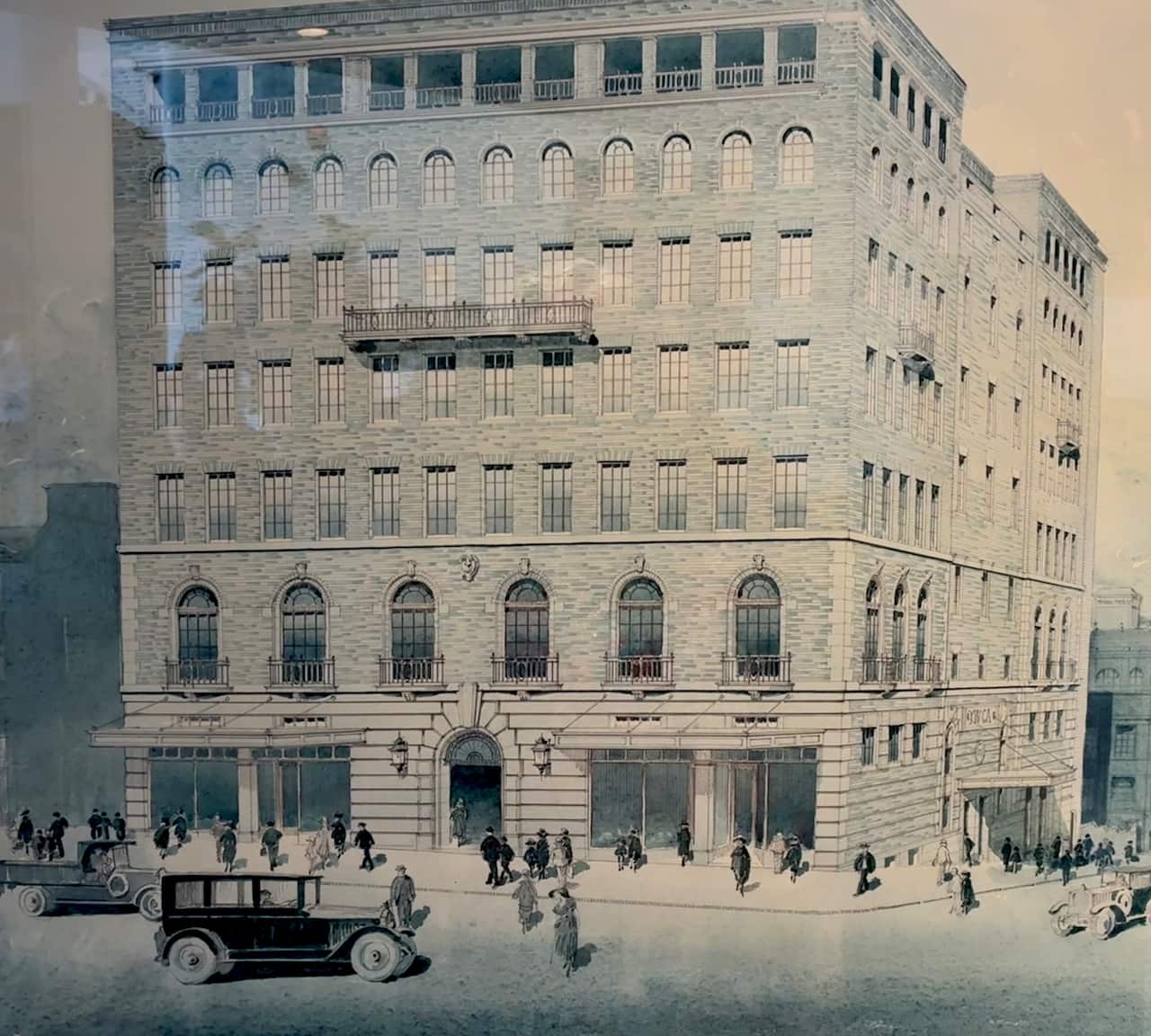 An old photograph of a building in Sydney in the 1920s.
