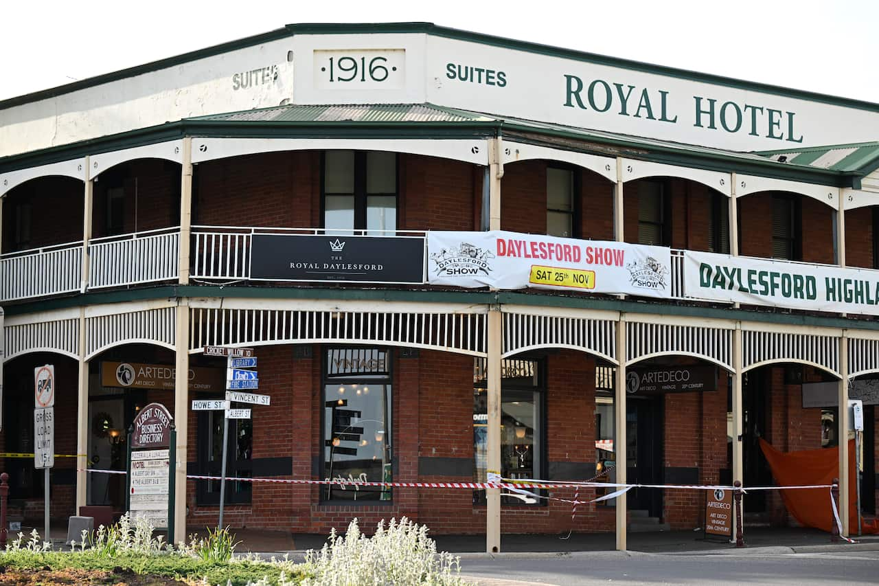 DAYLESFORD PUB FATAL CAR CRASH