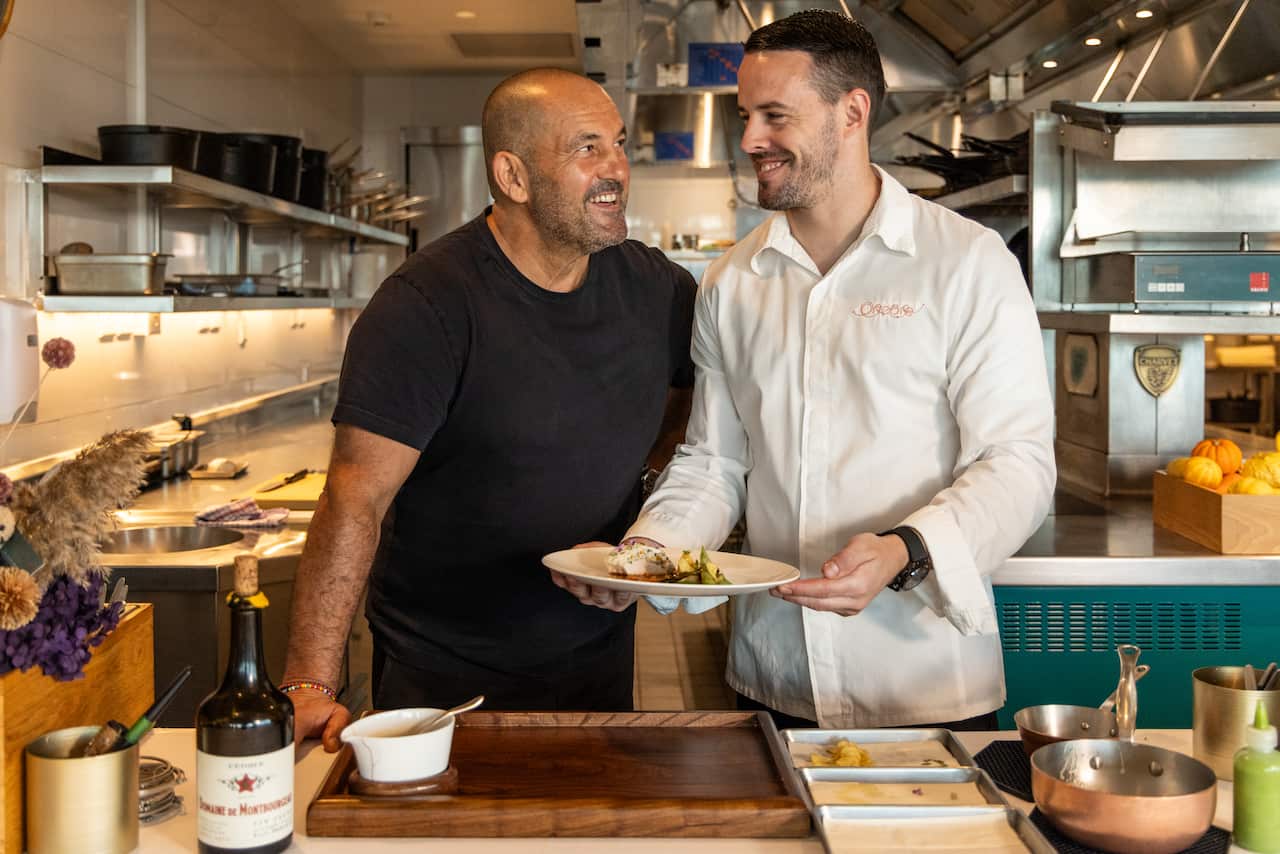 Guillaume Brahimi and Head Chef of Oncore, Alan Stuart in episode 8 of 'Plat du Tour' season 6