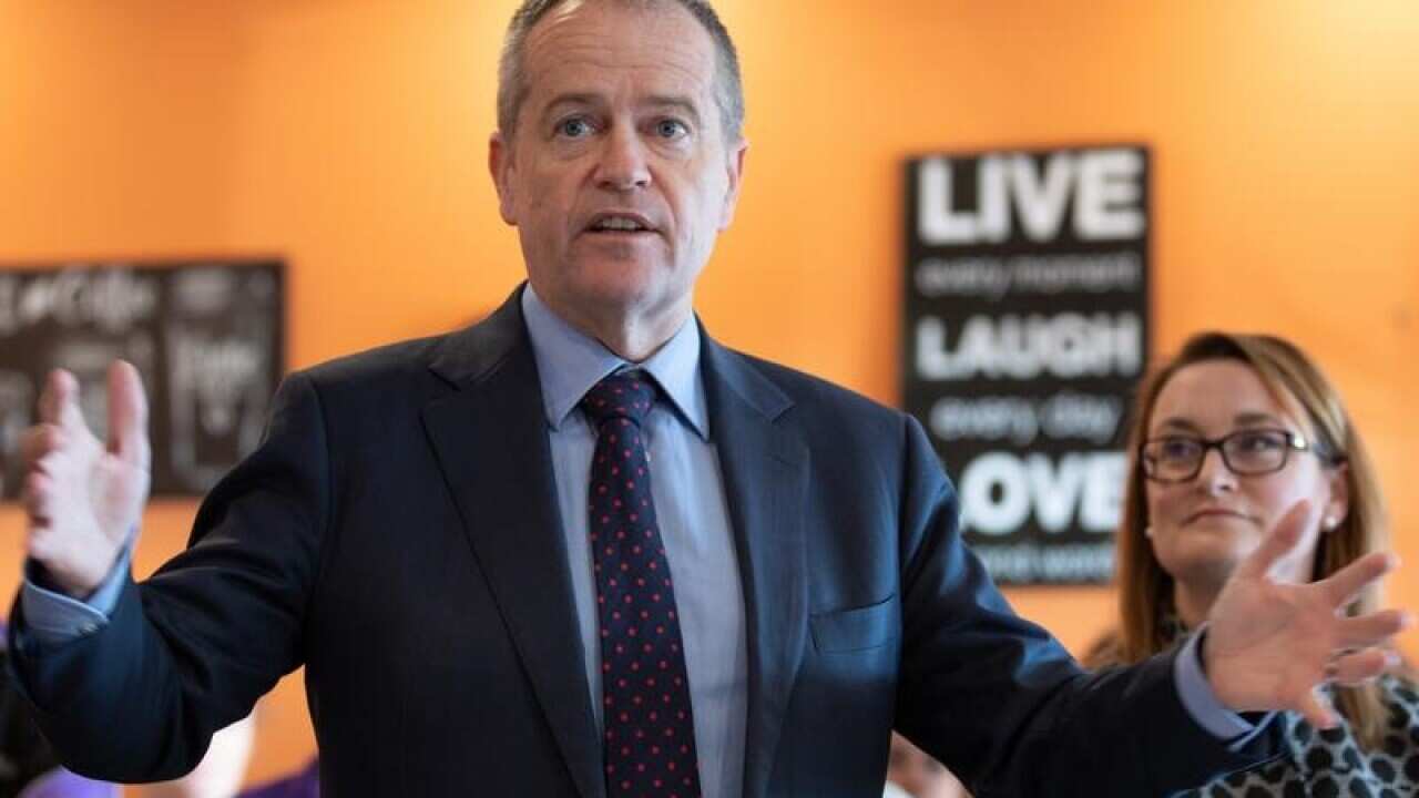 Opposition Leader Bill Shorten campaigning in Braddon.