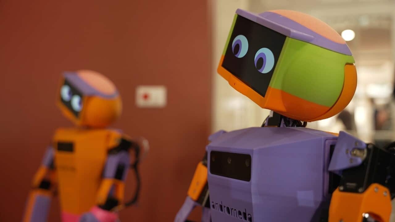 Melbourne'deki Yaşlı Bakım Evinde Robot Abi - SBS.jpg