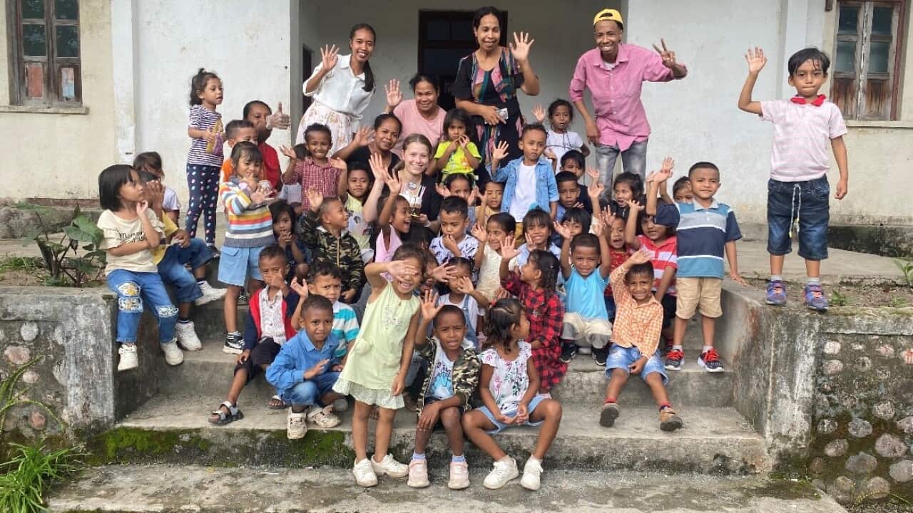 Ornella ho nia estudante no manorin nain balun iha eskola St.Backita.