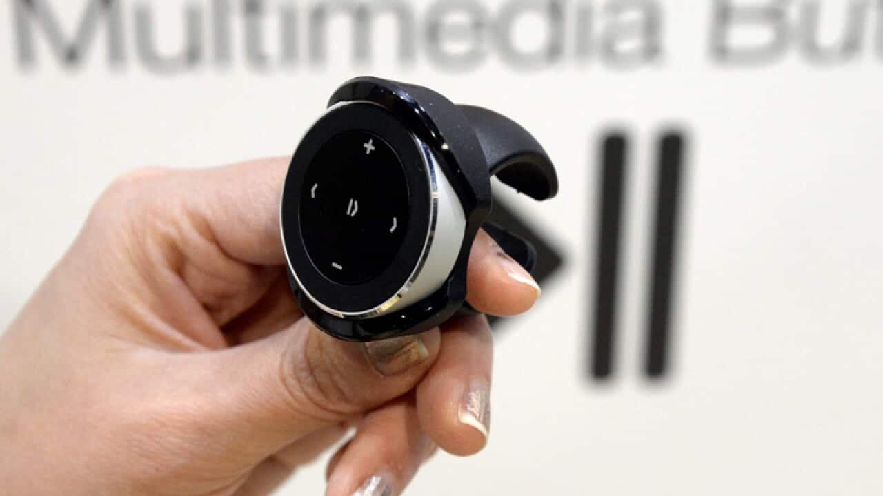 The multimedia button by US company Satechi