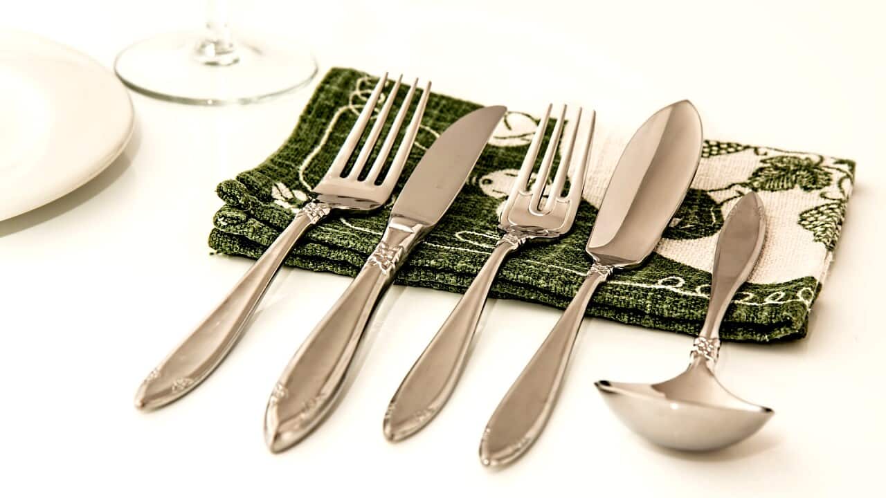 Γιορτινό τραπέζι: Πώς να φάμε χωρίς να έχουμε προβλήματα μετά