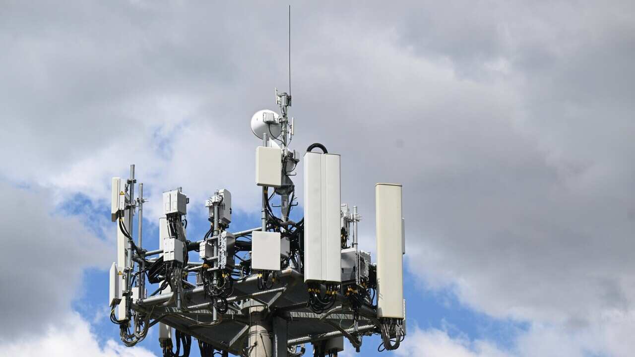 MOBILE PHONE TOWER STOCK