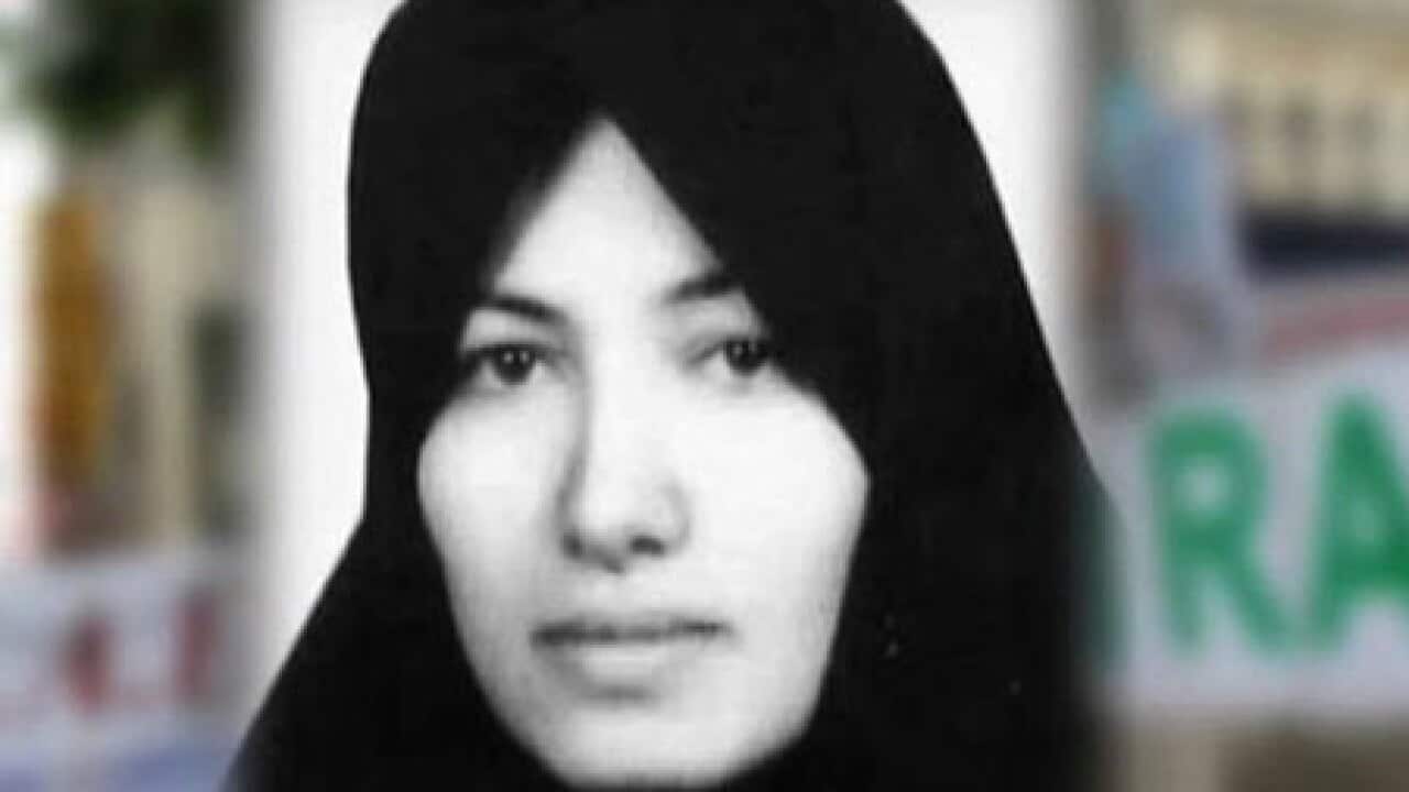 iran-woman_100707_L_CNN_430118296