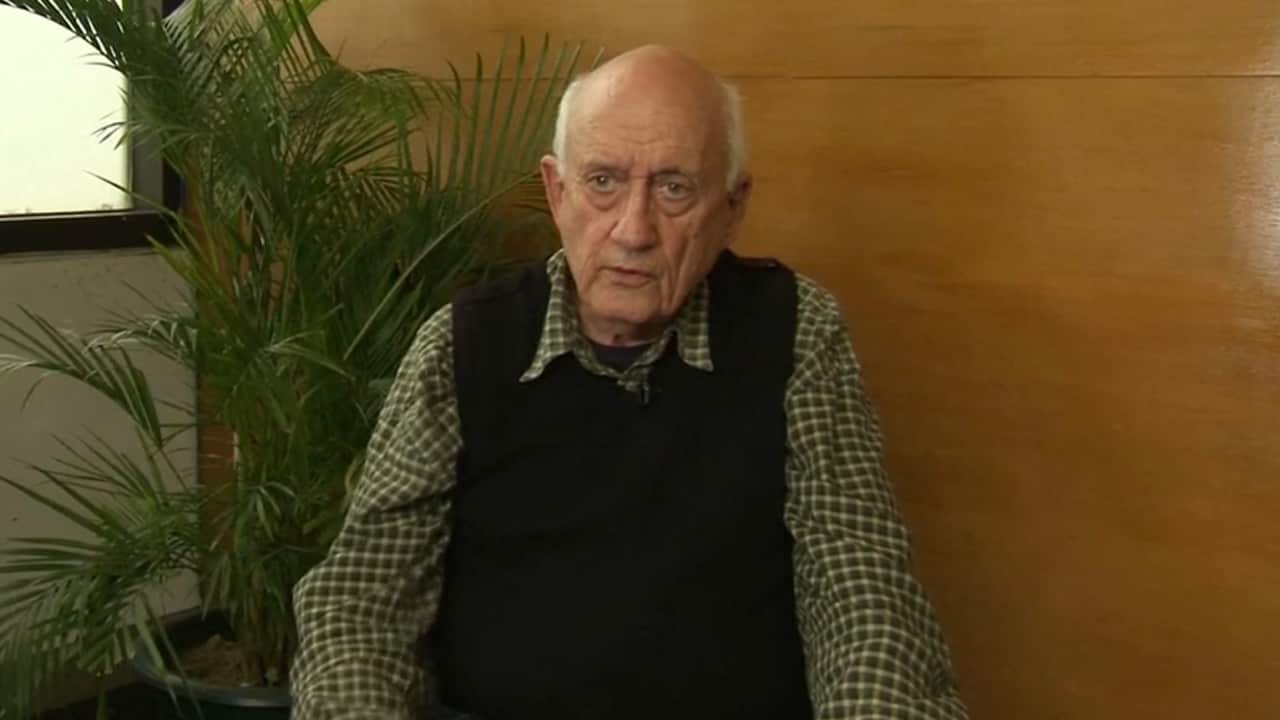 Professor Gill Boehringer was detained at Manila's international airport.