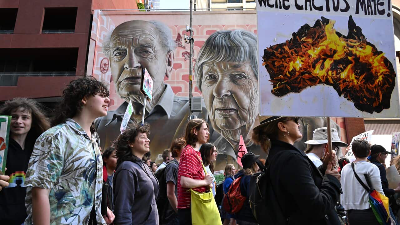 Students in Australia skip school to rally over climate ‘shame’ Students in Australia skip school to rally over climate ‘shame’