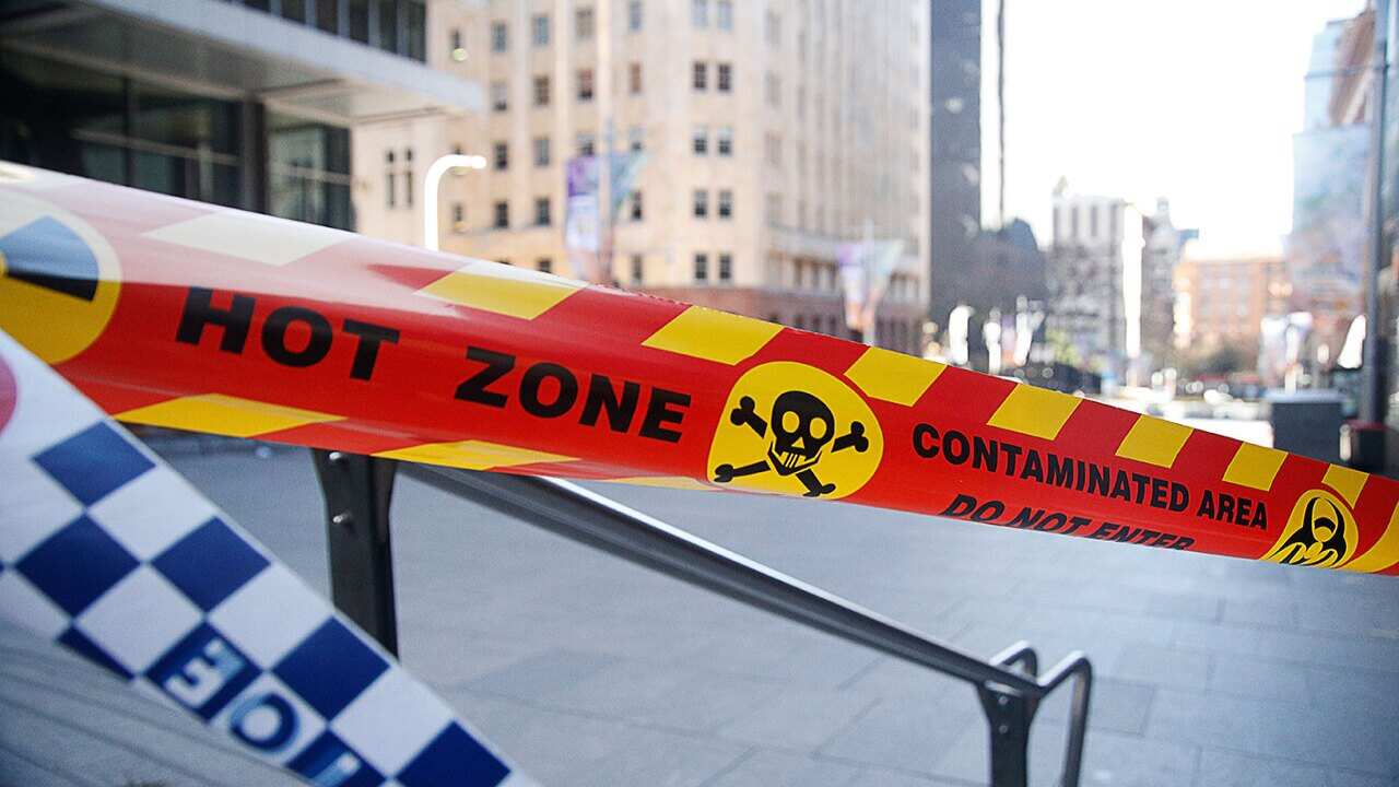 A high-pressure gas leak has forced the closure of numerous Sydney CBD streets and Martin Place railway station for more than 10 hours.