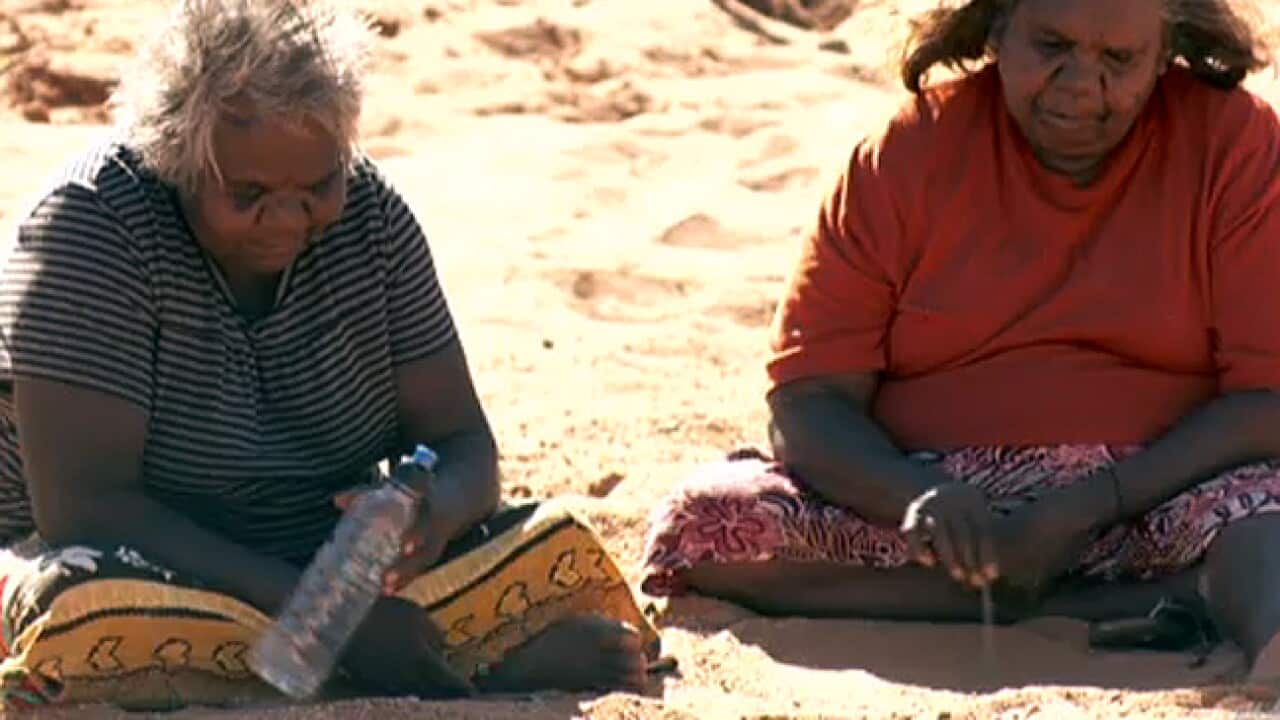 tanami_desert_L_120610_sbs_1003937932